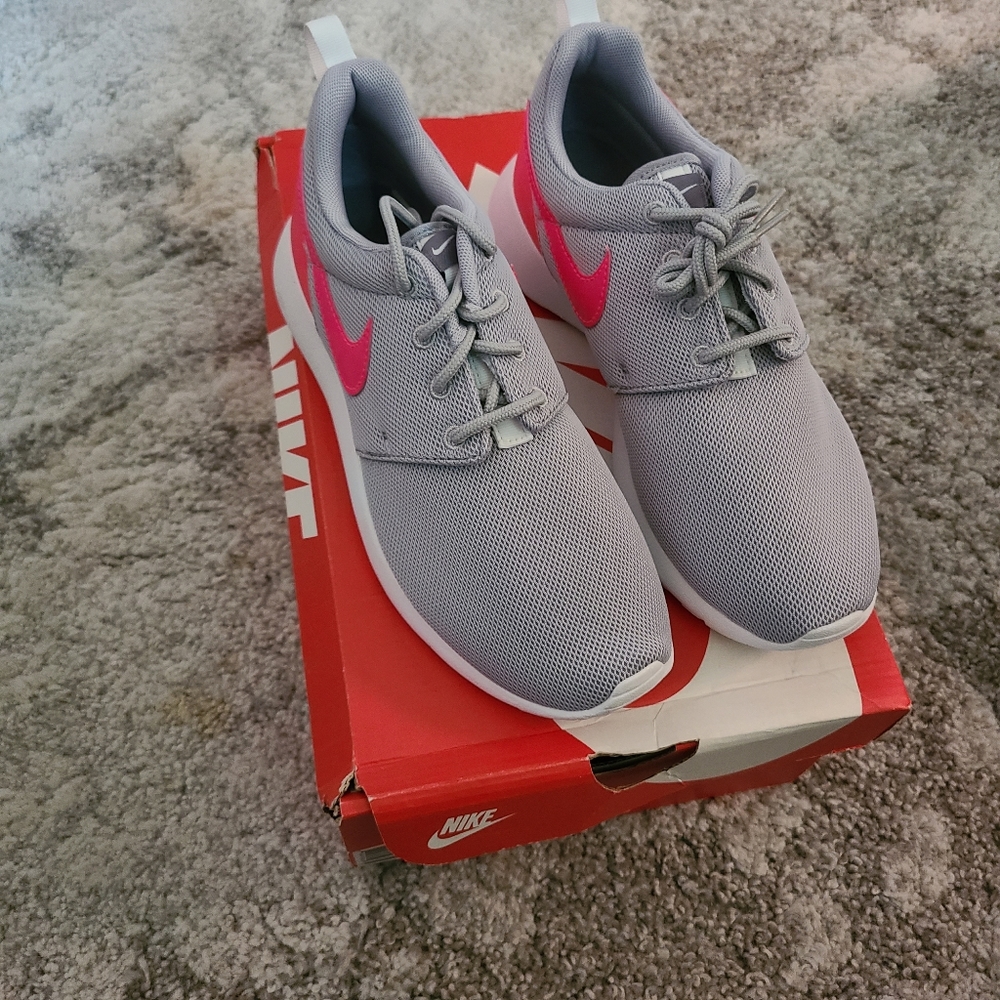 Nike Roshe One New In Box